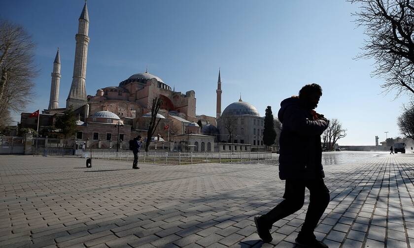 Αναδίπλωση από την Τουρκία: Δεν θα γίνει προσευχή έξω από την Αγία Σοφία