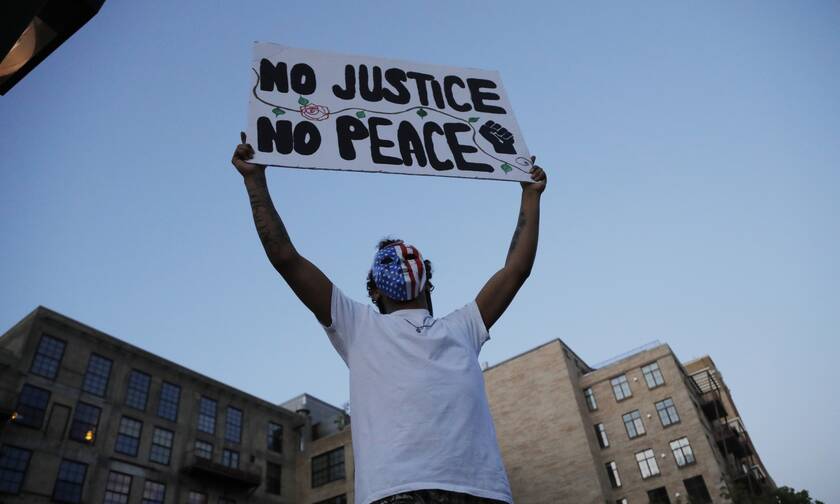 Σε αναβρασμό οι ΗΠΑ: Δύο νεκροί εν μέσω διαδηλώσεων για την δολοφονία του Τζορτζ Φλόιντ