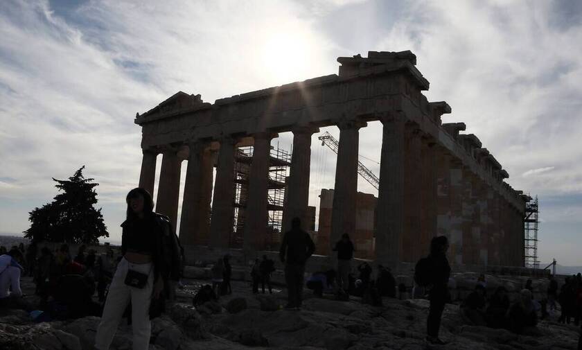 Πώς θα έρχονται οι τουρίστες στην Ελλάδα - Πότε θα γίνονται τα τεστ - Ποιοι θα μπαίνουν σε καραντίνα