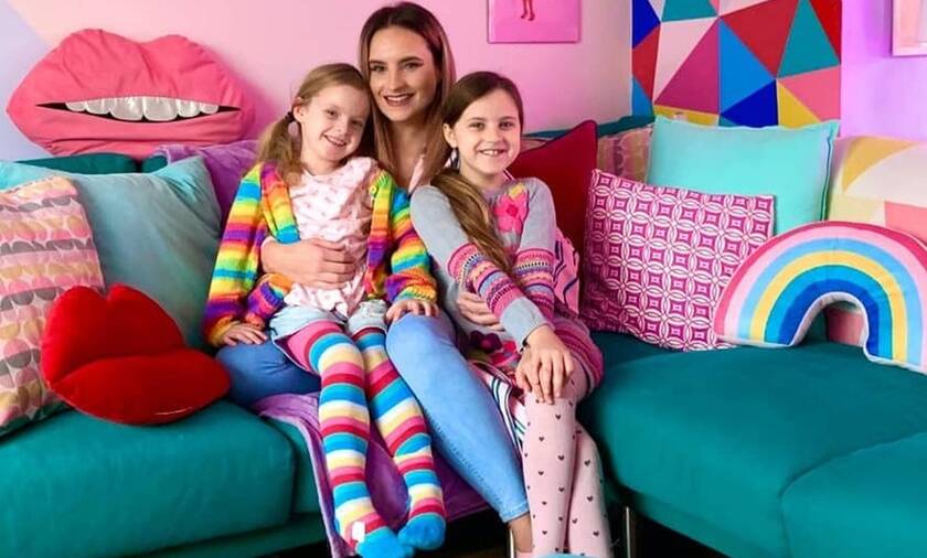 Αποφάσισε να βάψει μόνη της το σπίτι - Το αποτέλεσμα «τρέλανε» τις κόρες της και το Instagram (pic)