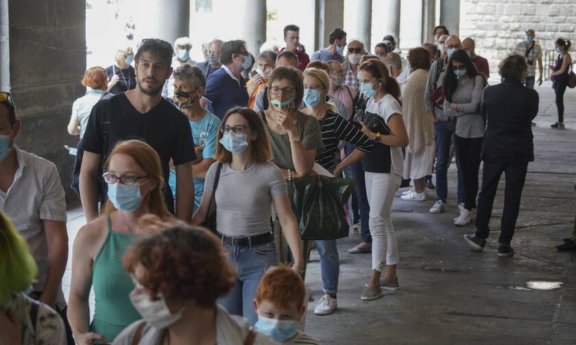 Κορονοϊός - Ιταλία: Αυξήθηκαν τα κρούσματα, μειώθηκαν οι νεκροί