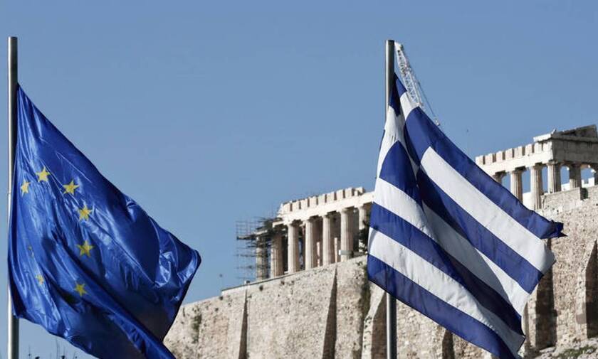Για νέα έκδοση δεκαετούς ομολόγου ετοιμάζεται η Ελλάδα