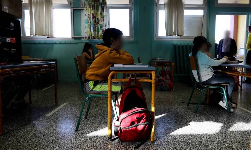 Διευκρινίσεις υπουργείου Παιδείας: Ανοιχτά τα σχολεία την Τρίτη