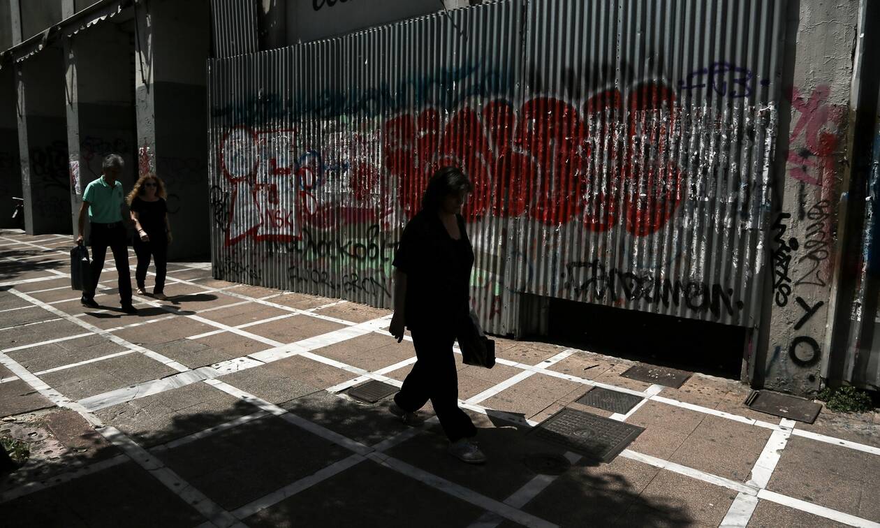 Κορονοϊός: Οι επιπτώσεις της πανδημίας στην ελληνική οικονομία