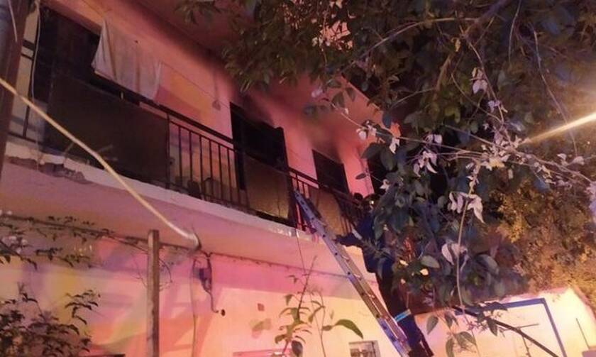 Φωτιά στα Χανιά: Στις φλόγες διαμέρισμα στα Παχιανά