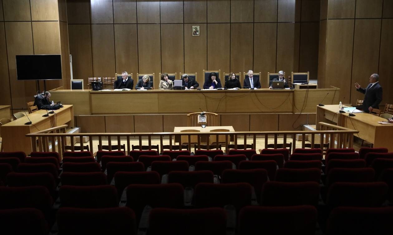 Χρυσή Αυγή: Eπανεκκίνηση της δίκης ζητούν οι δικηγόροι της πολιτικής αγωγής