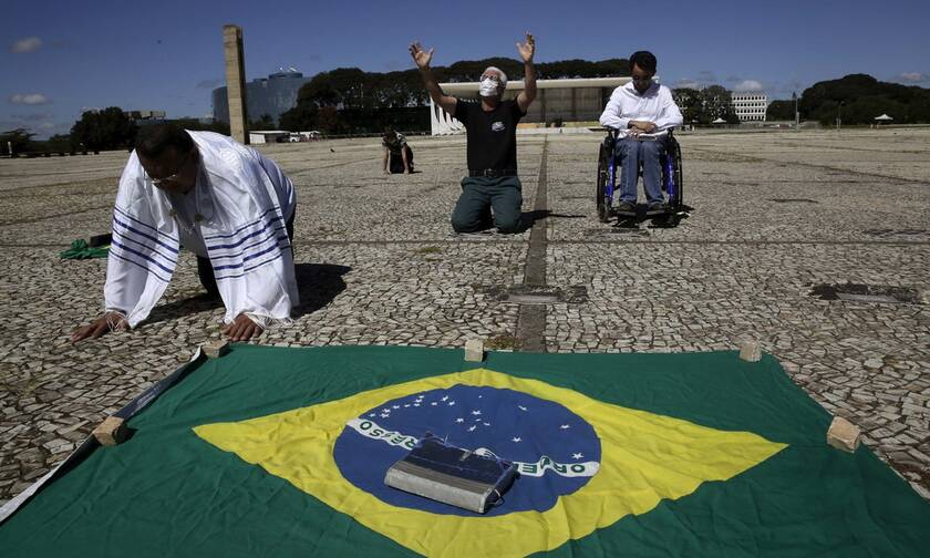 Κορονοϊός στη Βραζιλία: 1.238 νεκροί σε 24 ώρες - Τους 50.000 πλησιάζουν οι νεκροί