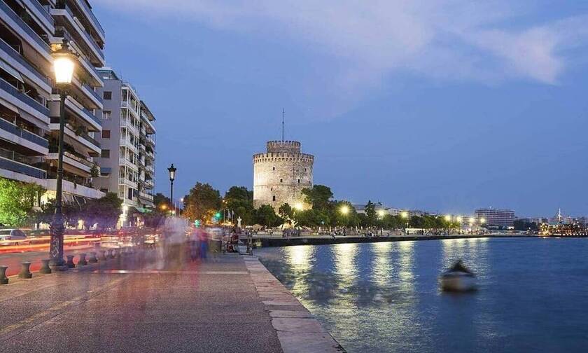 Θεσσαλονίκη: Οι δρόμοι γέμισαν με τηγανητά αυγά - Δείτε γιατί