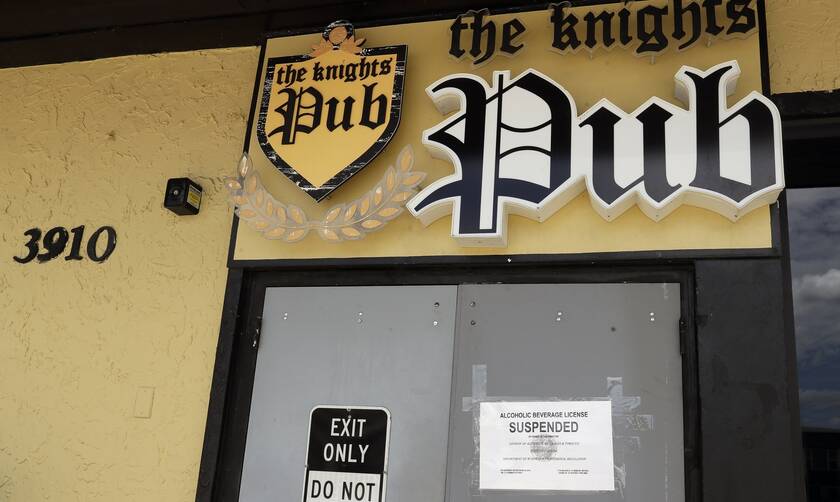 Κορονοϊός ΗΠΑ: Η Φλόριντα αναστέλλει την πώληση αλκοόλ στα μπαρ