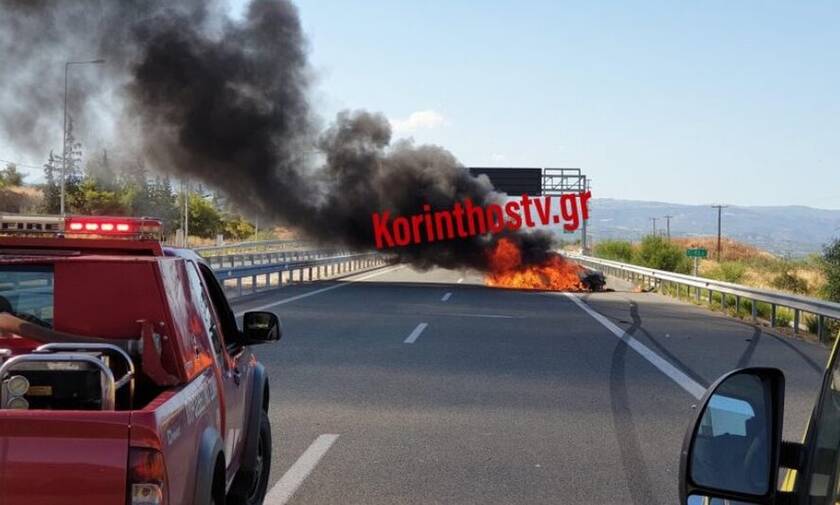 Φωτιά: Αυτοκίνητο τυλίχθηκε στις φλόγες στην Εθνική οδό Αθηνών – Κορίνθου