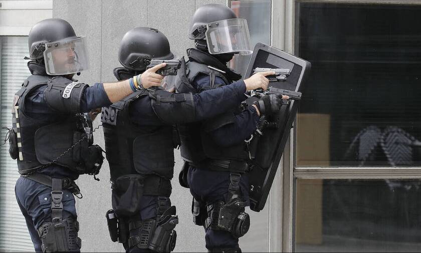 Λήξη συναγερμού στο Παρίσι: Δεν βρέθηκε ένοπλος