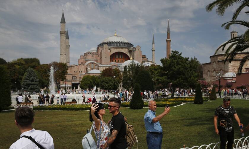 Αγία Σοφία: Σήμερα κρίνεται το μέλλον της  - «Χαστούκι» στον Ερντογάν από την Unesco