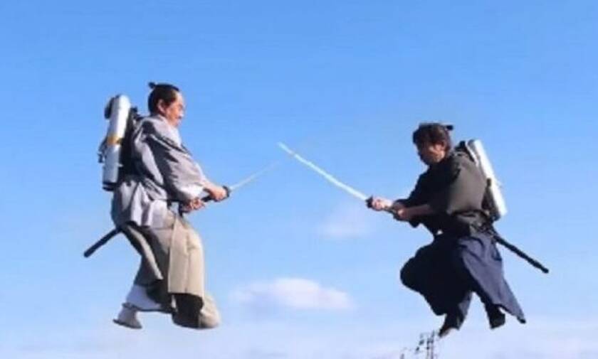 Θεόμουρλοι Γιαπωνέζοι «σφάζονται» κυριολεκτικά στον αέρα! (video)