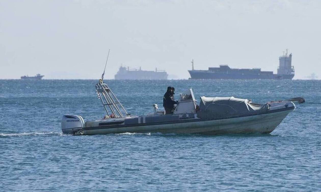 Συναγερμός στη Δραπετσώνα: Κρουαζιερόπλοιο συγκρούστηκε με επιβατικό πλοίο