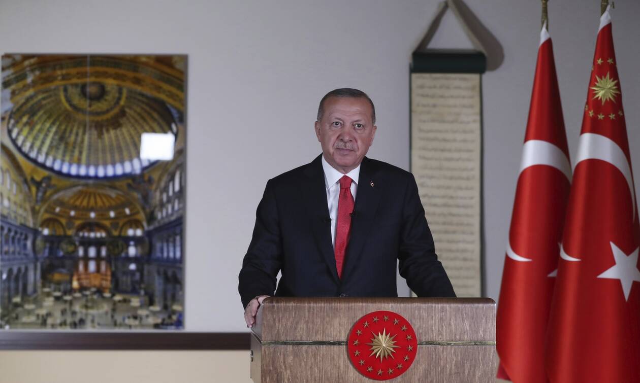 ΕΕ σε Ερντογάν: «Άλλαξε την απόφαση για την Αγία Σοφία» - «Κούφιες» απειλές για κυρώσεις