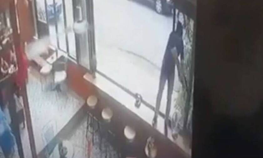 Βίντεο - ντοκουμέντα από την δολοφονία σε καφετέρια στο Περιστέρι 