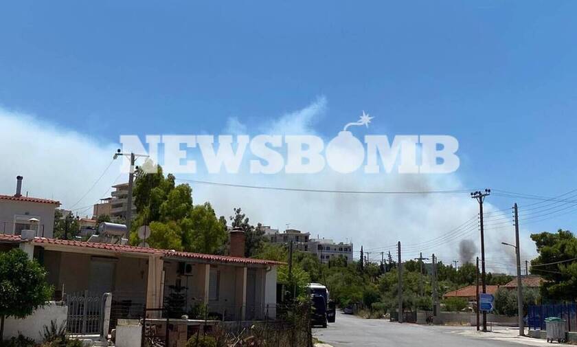 Φωτιά στο Λαύριο: Χωρίς ενεργό μέτωπο η πυρκαγιά - Πολλές διάσπαρτες εστίες