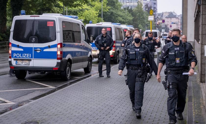 Γερμανία: Ταραχές σε υπαίθριο «πάρτι κορονοϊού» - Δεκάδες συλλήψεις 
