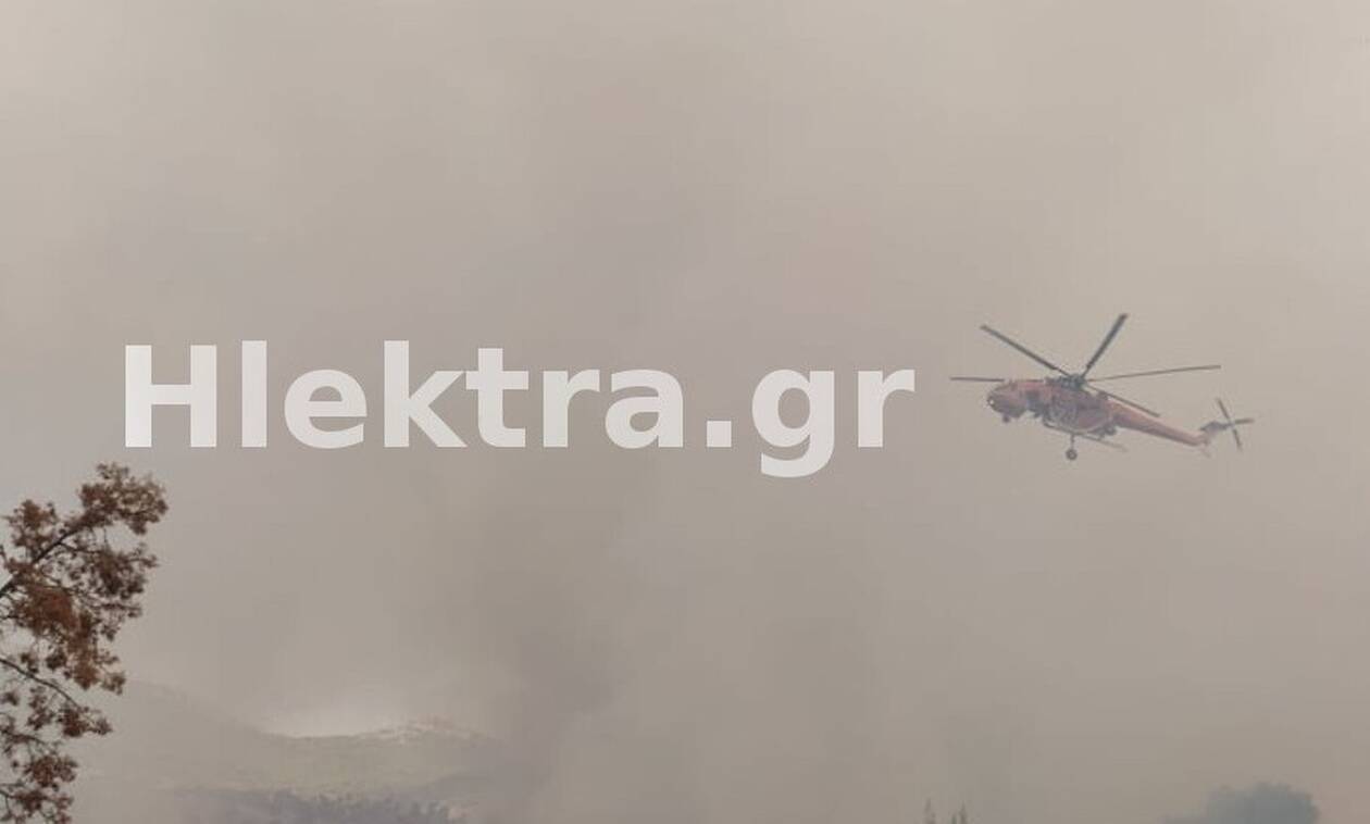 Κεχριές - Βίντεο: Ελικόπτερο κατάβρεξε καμεραμάν, ενώ έσβηνε την φωτιά