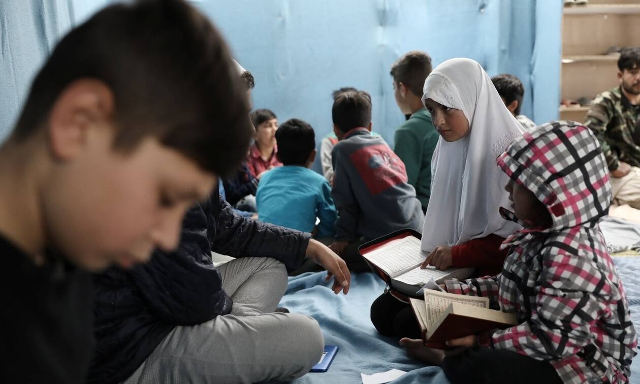 ΕΟΔΥ: Ξεκινούν εμβολιασμοί σε 17 δομές φιλοξενίας προσφύγων-μεταναστών 
