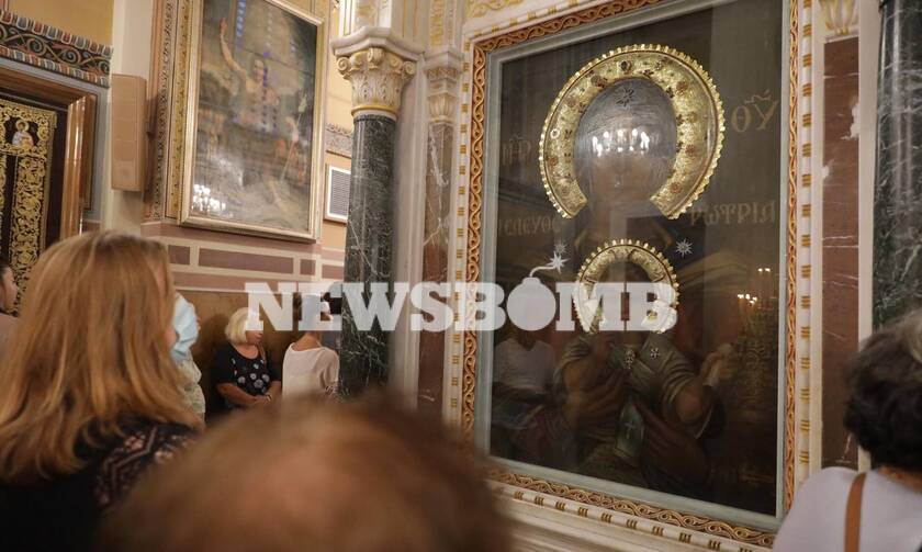 Αγία Σοφία: Ο Αρχιεπίσκοπος τελεί τον Ακάθιστο Ύμνο στη Μητρόπολη Αθηνών - LIVE ΕΙΚΟΝΑ