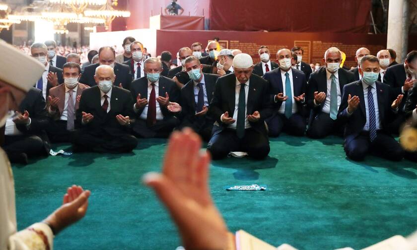 Αγία Σοφία: Παγκόσμια κατακραυγή για την μετατροπή σε τζαμί - Αναχρονιστικό σόου από τον Ερντογάν