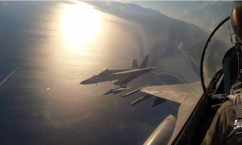 Έλληνες και Αμερικάνοι πιλότοι «έσκισαν» τους ουρανούς σε κοινή άσκηση νότια της Κρήτης