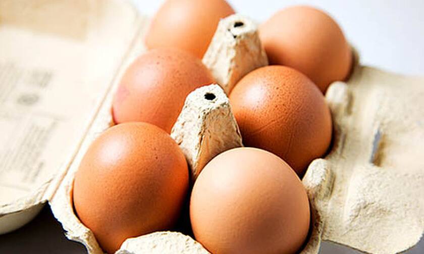Αγόρασε μια εξάδα αυγά και δείτε τι βγήκε από μέσα! (video)