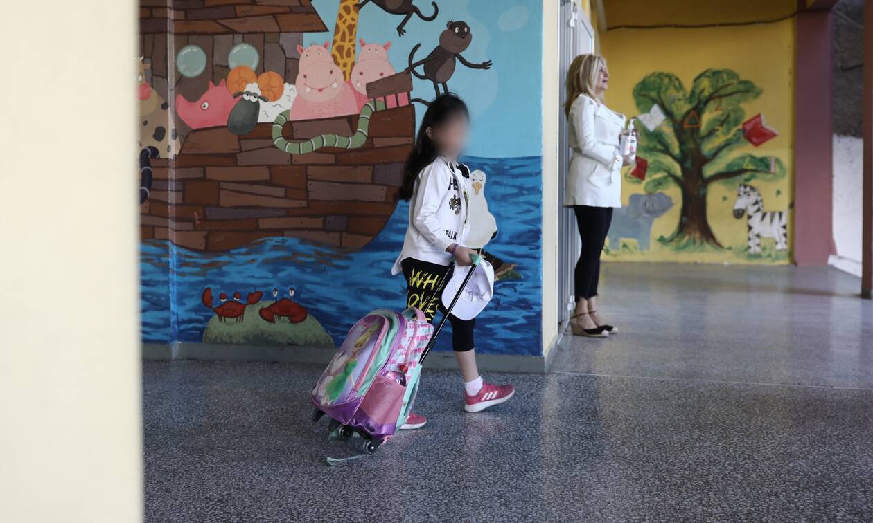 Κορονοϊός: Τι θα ισχύσει με τα σχολεία