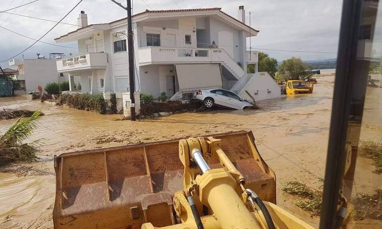 Πλημμύρες Εύβοια - Δήμαρχος Ψαθάς στο Newsbomb.gr: «Πρόκειται για την απόλυτη καταστροφή»