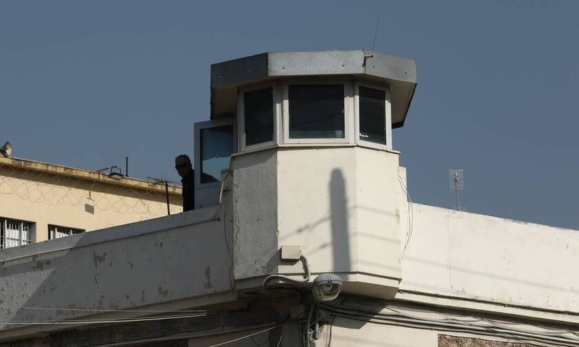 Κορονοϊός: Επανέρχονται τα μέτρα του lockdown στις φυλακές