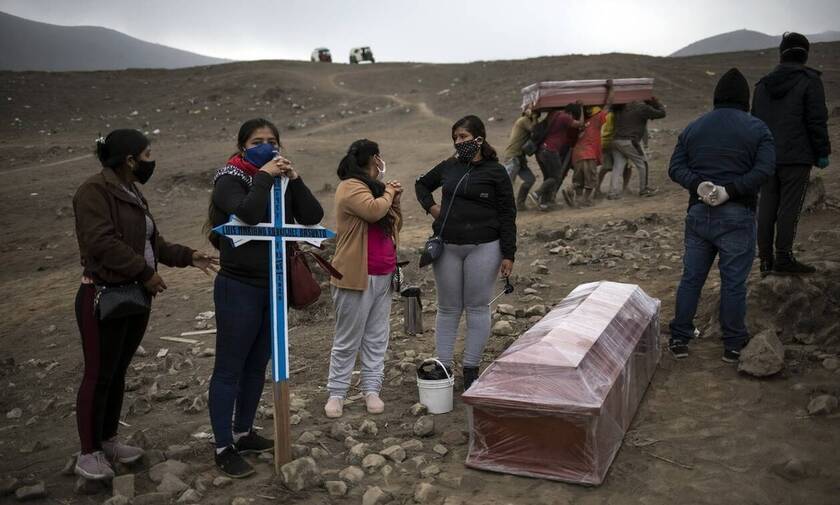 O κορονοϊός σαρώνει τη Λατινική Αμερική: Τους 237.360 έφτασαν οι νεκροί