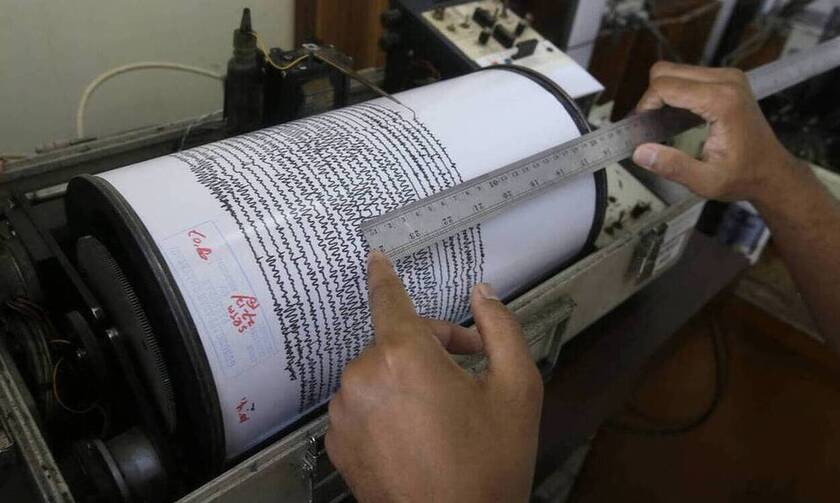 Ινδονησία: Πανίσχυρος σεισμός 6,9 Ρίχτερ