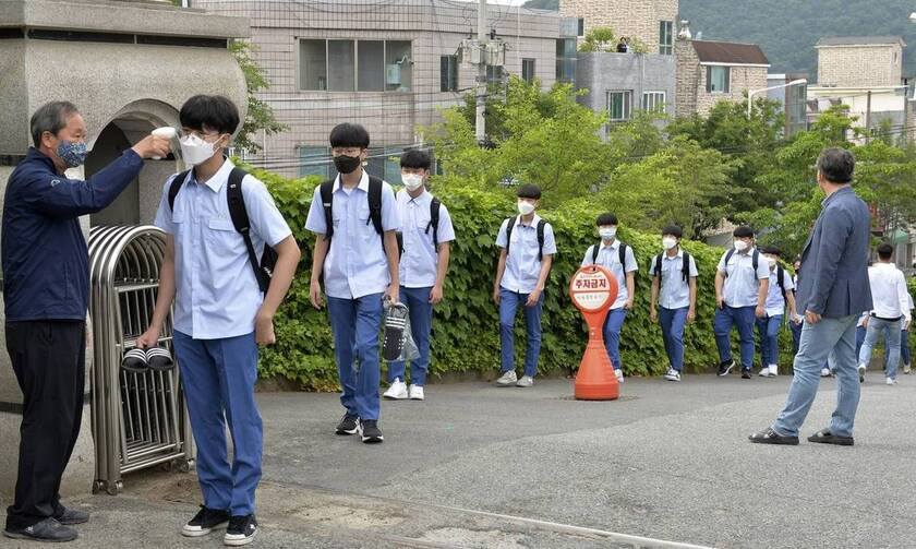 Νότια Κορέα - κορονοϊός: Υποχρεωτική η μάσκα στους εσωτερικούς και εξωτερικούς χώρους στη Σεούλ