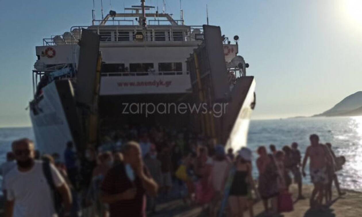 Απίστευτες εικόνες συνωστισμού σε πλοίο στα Χανιά - Έμειναν μέχρι και στο γκαράζ