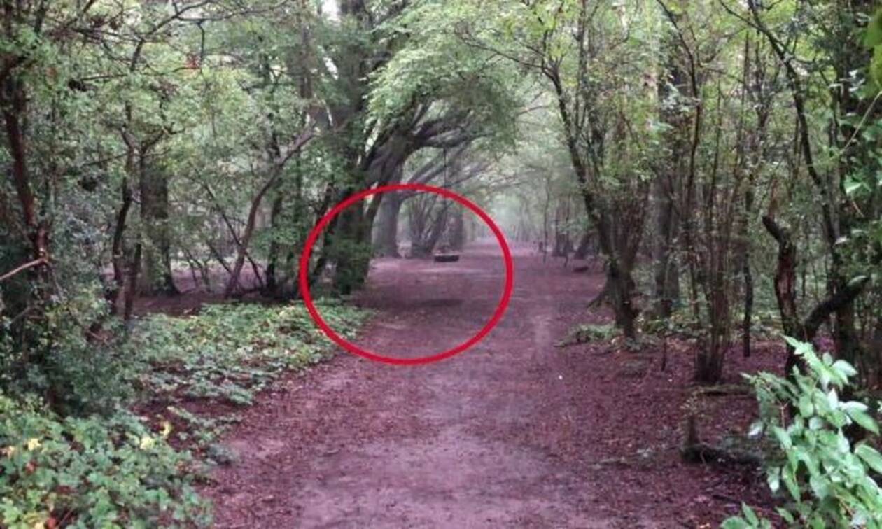 Βίντεο: «Φάντασμα» κάνει κούνια σε σκοτεινό δάσος