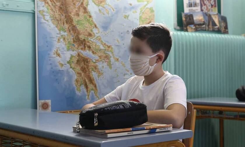 Κορονοϊός – Προσοχή: Έτσι πρέπει να φορούν τη μάσκα τα παιδιά