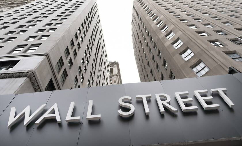 Συνεχίζονται τα ρεκόρ στη Wall Street - Μεγάλη πτώση για το πετρέλαιο