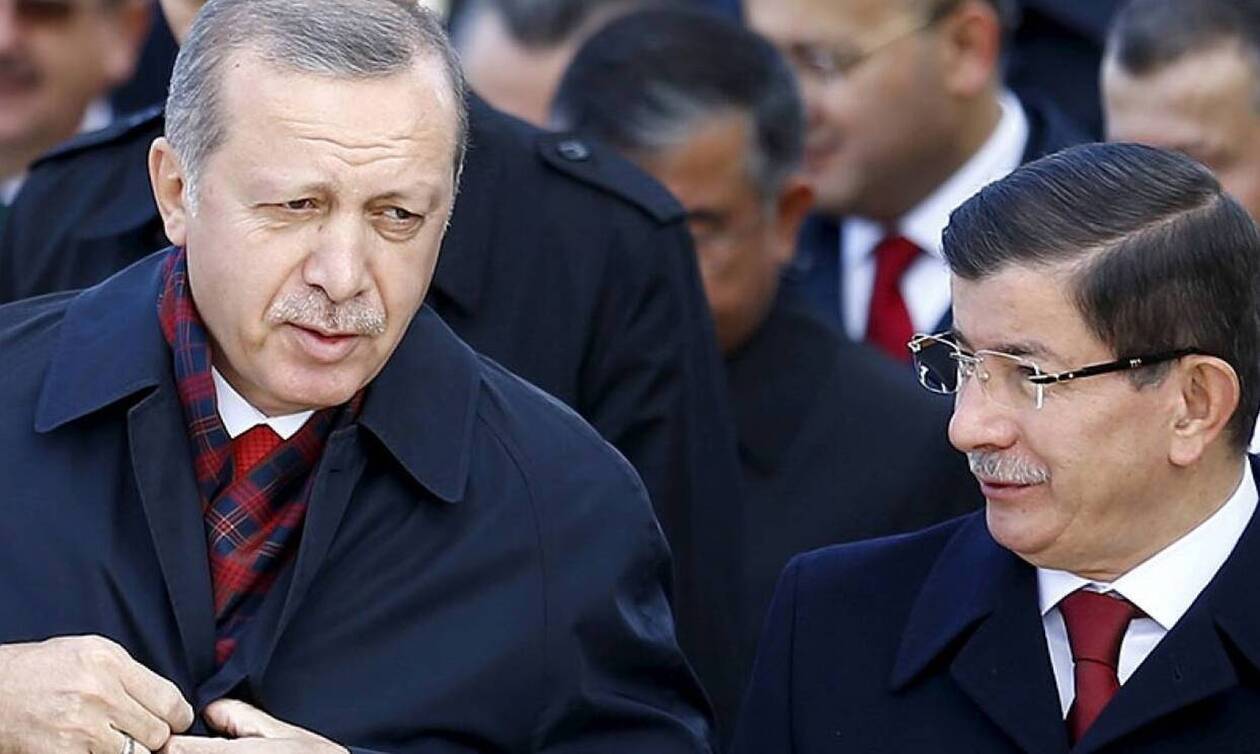 Ο Νταβούτογλου «ξεγυμνώνει» τον «σουλτάνο»: Ο Ερντογάν δεν θέλει διάλογο - Κίνδυνος πολέμου