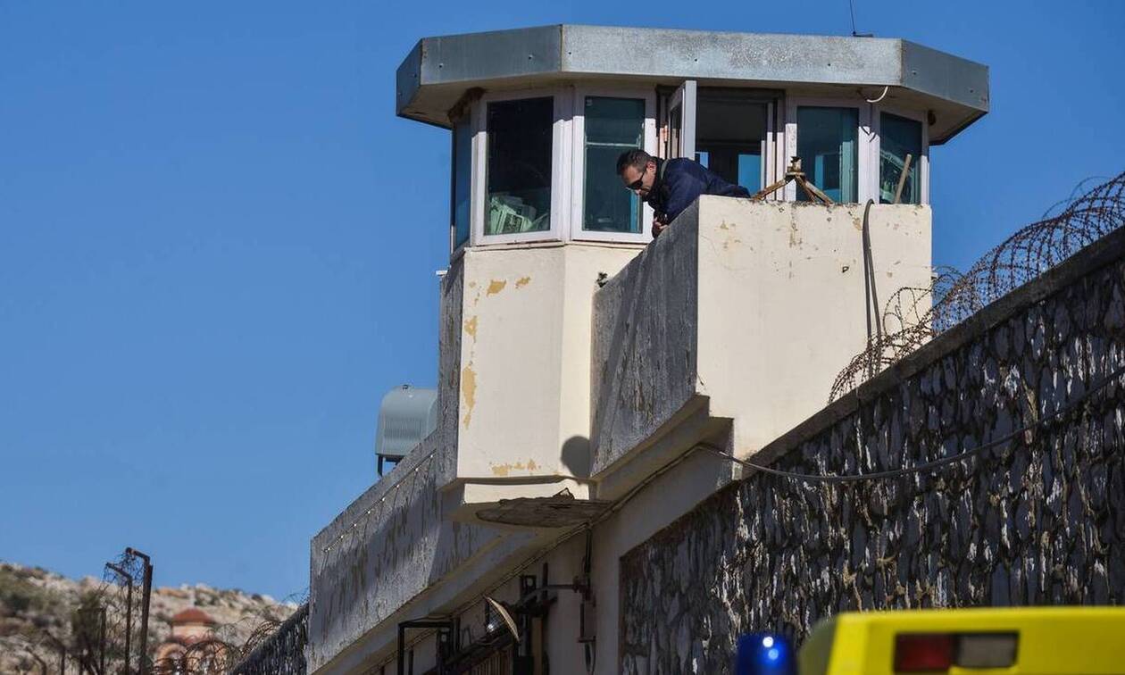 Φυλακές Κορυδαλλού: Έφοδος στα κελιά - Εντοπίστηκαν ναρκωτικά θαμμένα στην αυλή 