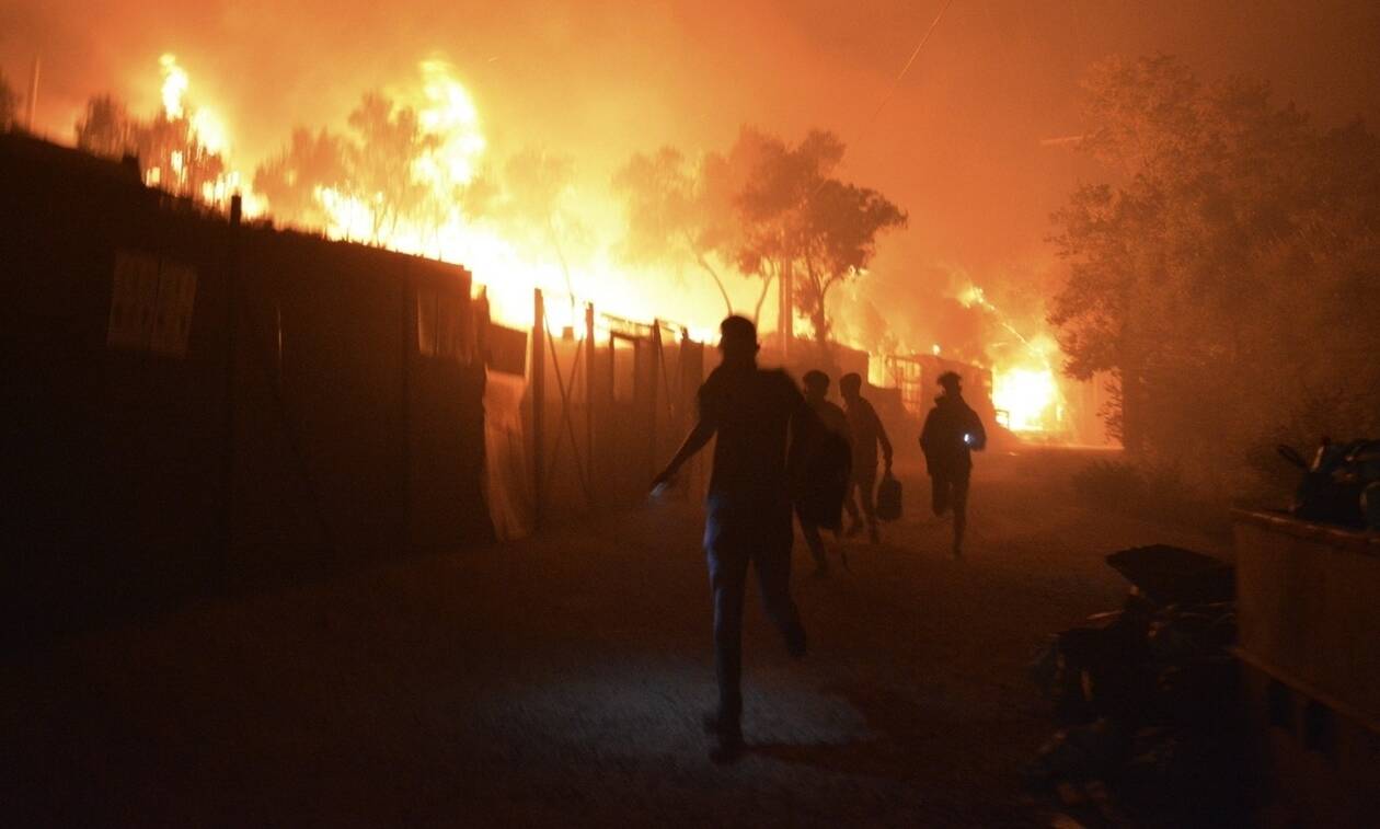 Μόρια: Εικόνες σοκ από την πυρκαγιά και φόβοι για νεκρούς - Κάηκε ολοσχερώς το ΚΥΤ
