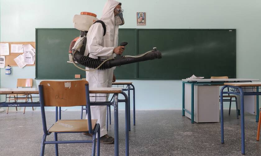 Κορονοϊός: Θρίλερ στο Περιστέρι - Κρούσματα σε σχολεία πριν χτυπήσει το κουδούνι