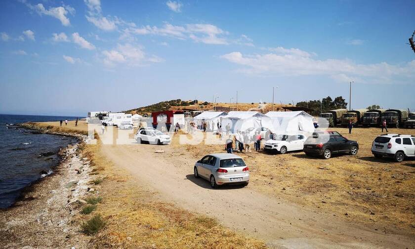Efforts underway to persuade migrants and refugees to enter in the new hosting facility