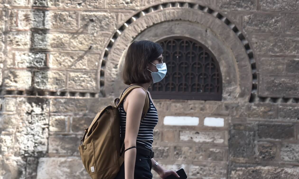 Κορονοϊός: Αγωνία για την Αττική - Σκέψεις για καθολική χρήση μάσκας (vid)