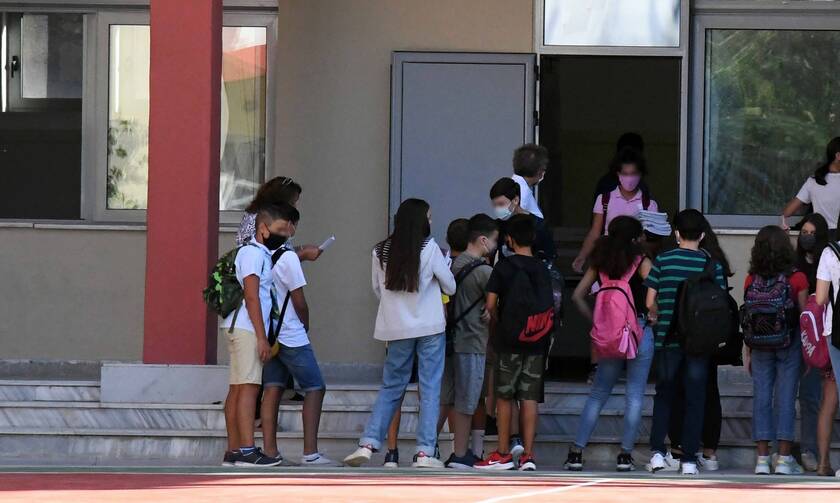 Kορονοϊός - Συναγερμός σε σχολείο στο Κερατσίνι: Θετικός βρέθηκε μαθητής