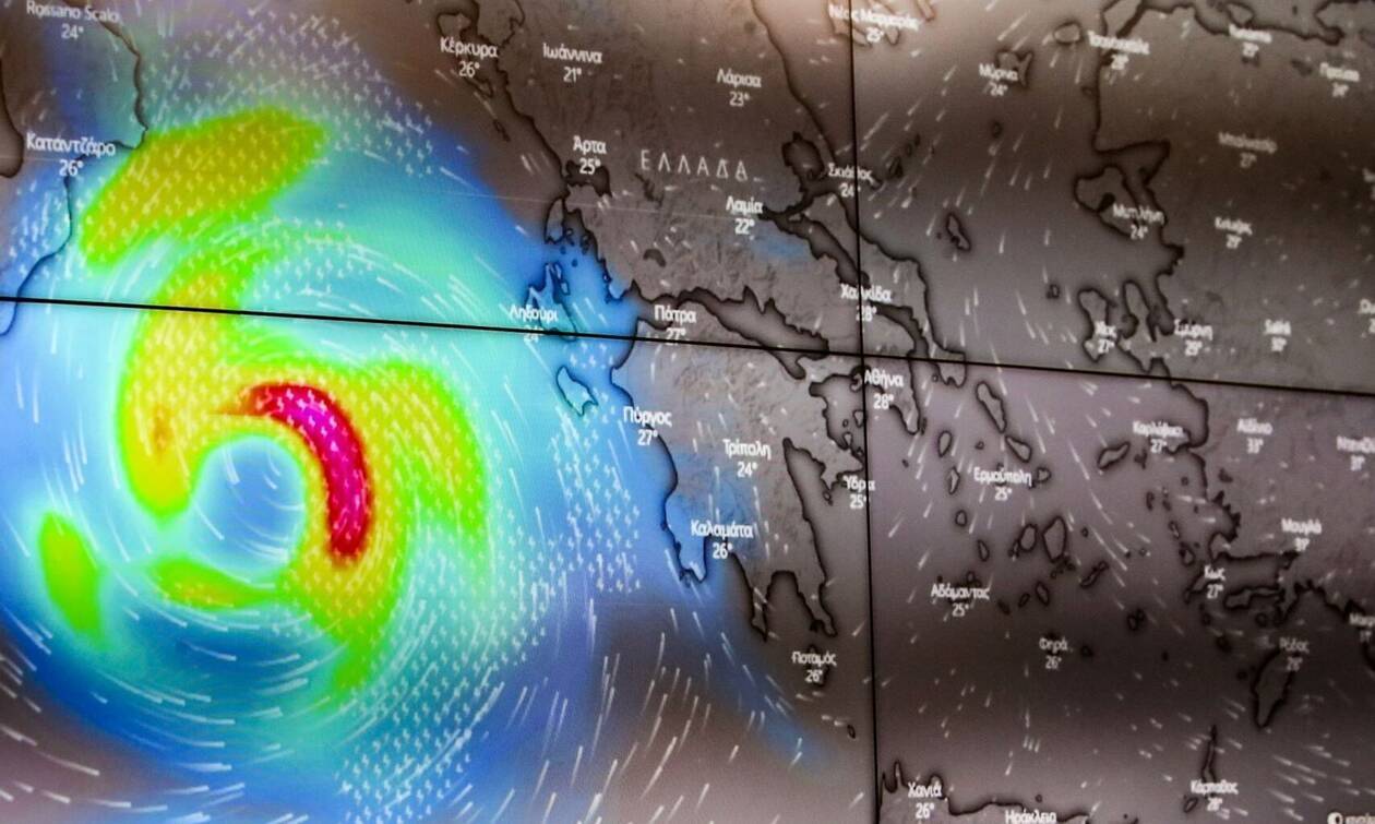 Κακοκαιρία «Ιανός»: Το «μάτι» του κυκλώνα φτάνει τα 50 χιλιόμετρα με ανέμους 90 χιλιόμετρα/ώρα