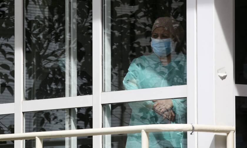 Κορονοϊός: Κατέληξε 80χρονος στο νοσοκομείο ΕΛΠΙΣ - Στους 328 οι νεκροί