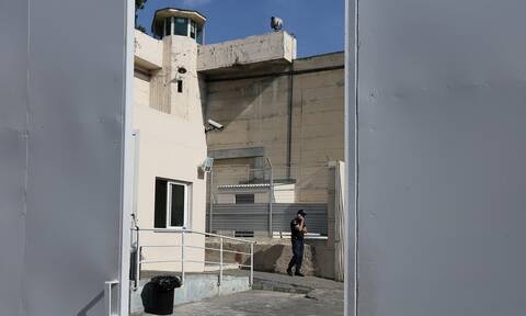 Συνεχίζονται οι έλεγχοι στα κελιά των φυλακών - Τα ευρήματα στην Άμφισσα