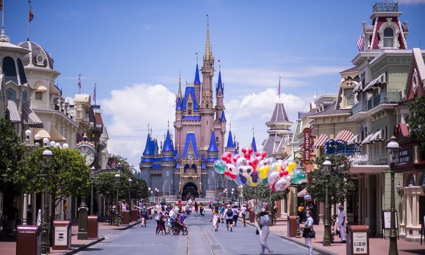 Κορονοϊός: Η Disney απολύει 28.000 εργαζομένους στα θεματικά της πάρκα