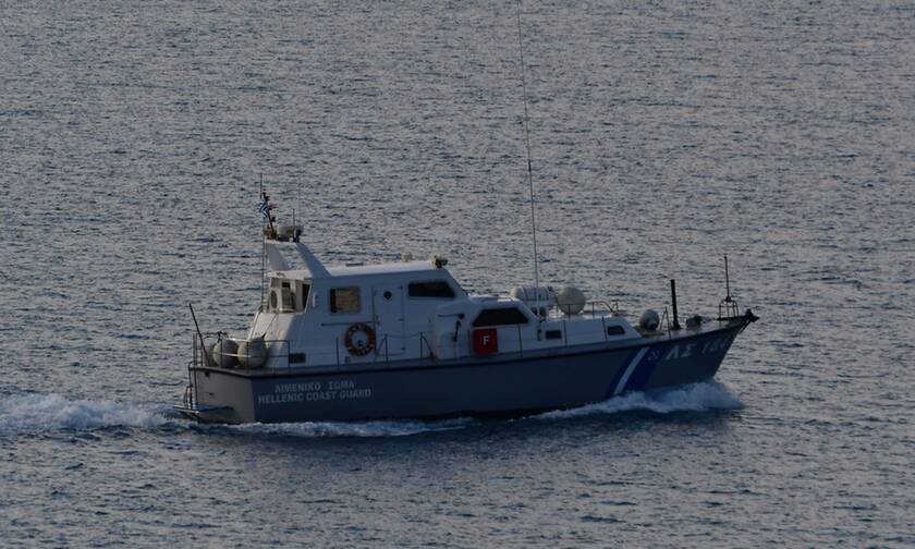 Συναγερμός στα Χανιά: Εντοπίστηκε ακυβέρνητο σκάφος με μετανάστες